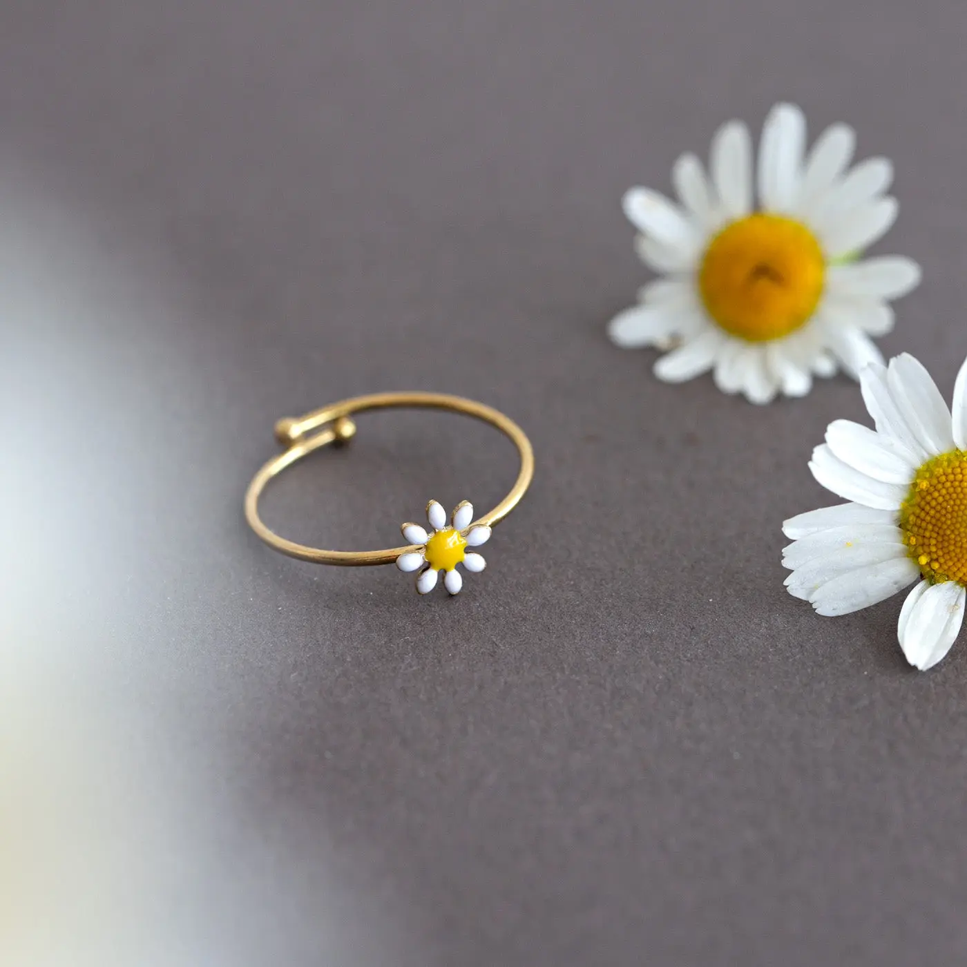 Doris - Daisy Flower Emaljering Rustfritt stål - Image 6